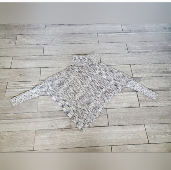 NWT WHBM Neck Marled Poncho - Picture 4 of 5